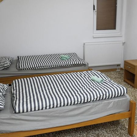Soba Konak 2 Jajce Esterno foto