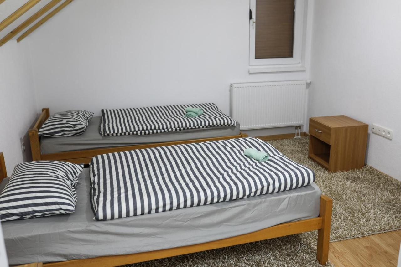 Soba Konak 2 Jajce Esterno foto